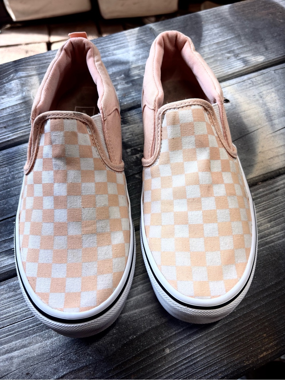 Vans white and peach checkerboard slip-on sneakers size 5 good condition